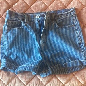 American eagle Size 2, jean shorts with alternating stripes